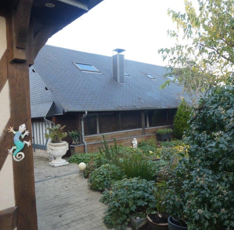 BEUZEVILLE – MAISON DE CHARME AVEC MAISON D’AMIS ou GITE