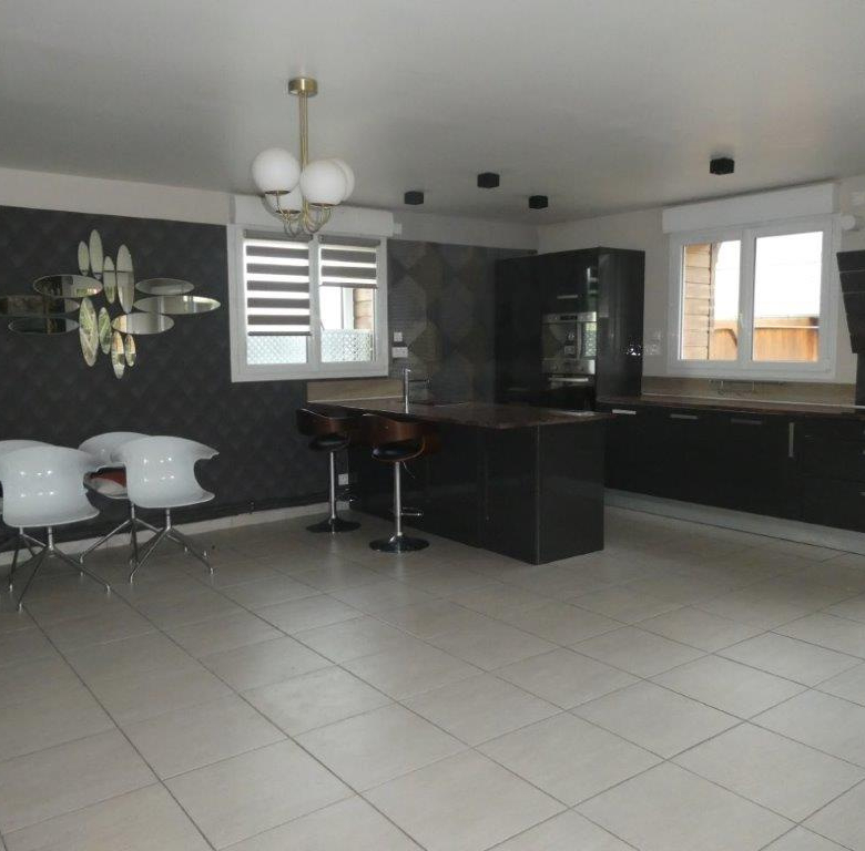 BEUZEVILLE – MAISON DE CHARME AVEC MAISON D’AMIS ou GITE