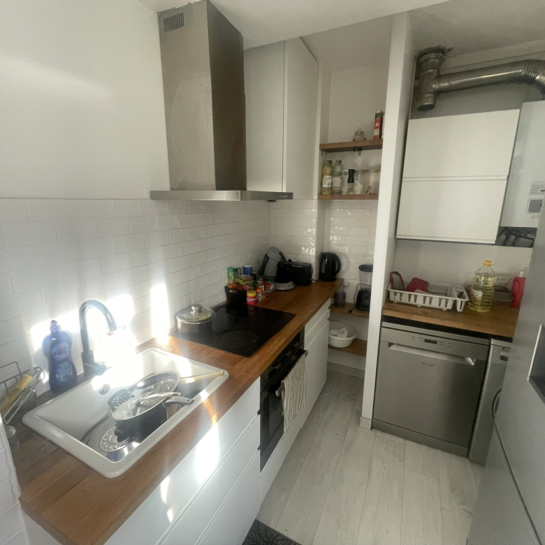 CHAMBRE MEUBLEE EN COLOCATION + PARK