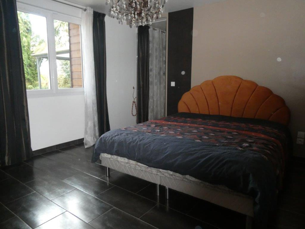BEUZEVILLE – MAISON DE CHARME AVEC MAISON D’AMIS ou GITE