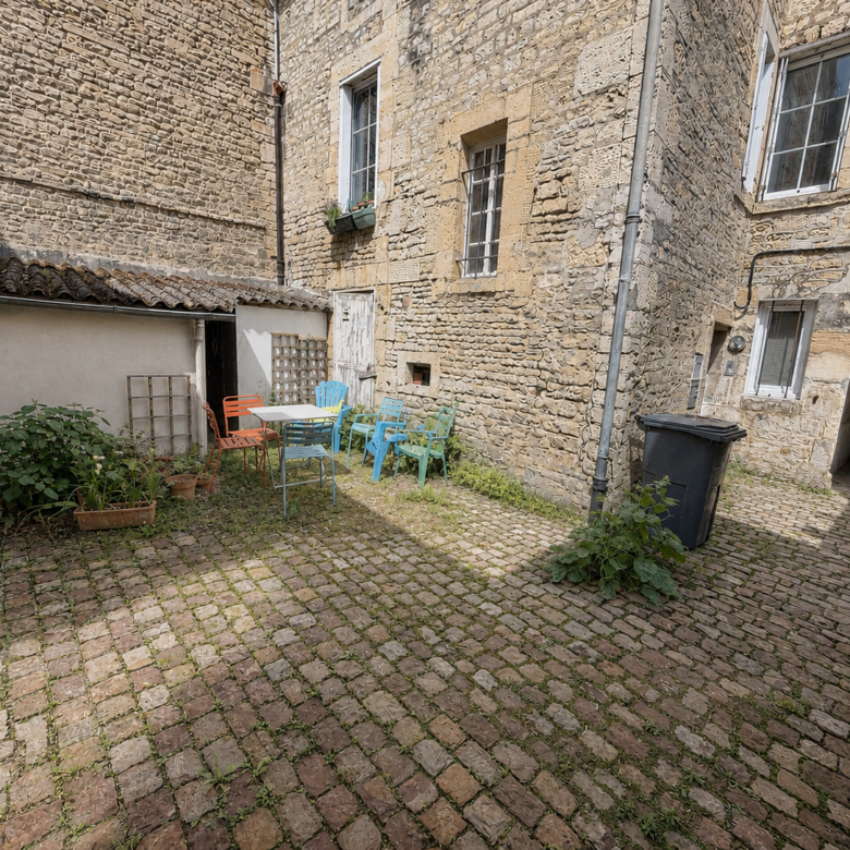 CAEN APPRTEMENT  2PP charme de l’ancien Centre ville 57m2