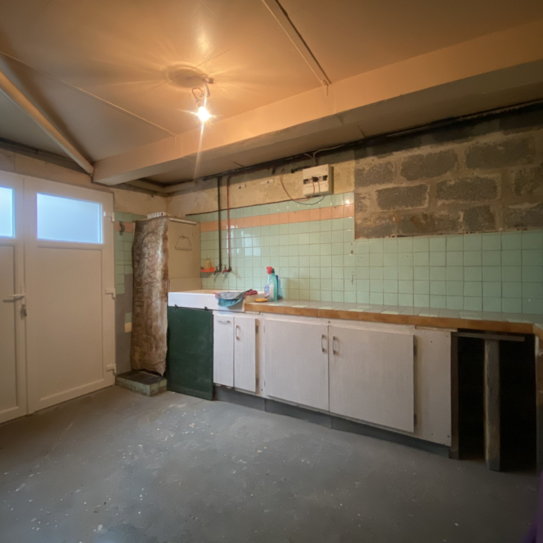 CAEN   MAISON T4 DE 107 m2 SUR TERRAIN DE 655 m2