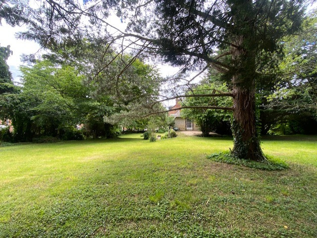 CAMBREMER – RARE MAISON DE CARACTERE XVIII avec parc de 2855 M2