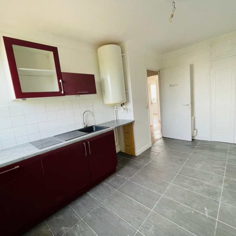 CAEN IMMEUBLE LOCATIF 10 LOTS