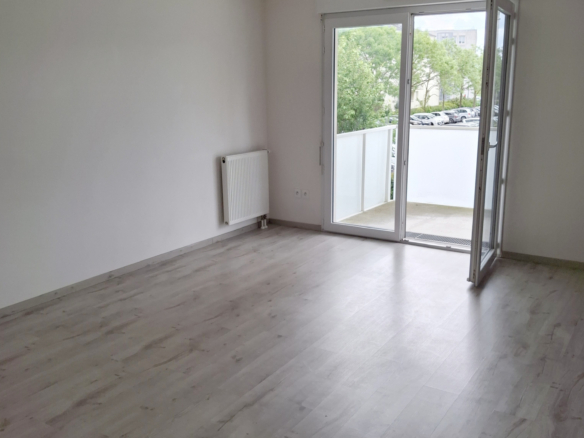CAEN NORD APPARTEMENT T3 avec balcon ascenseur parking privé