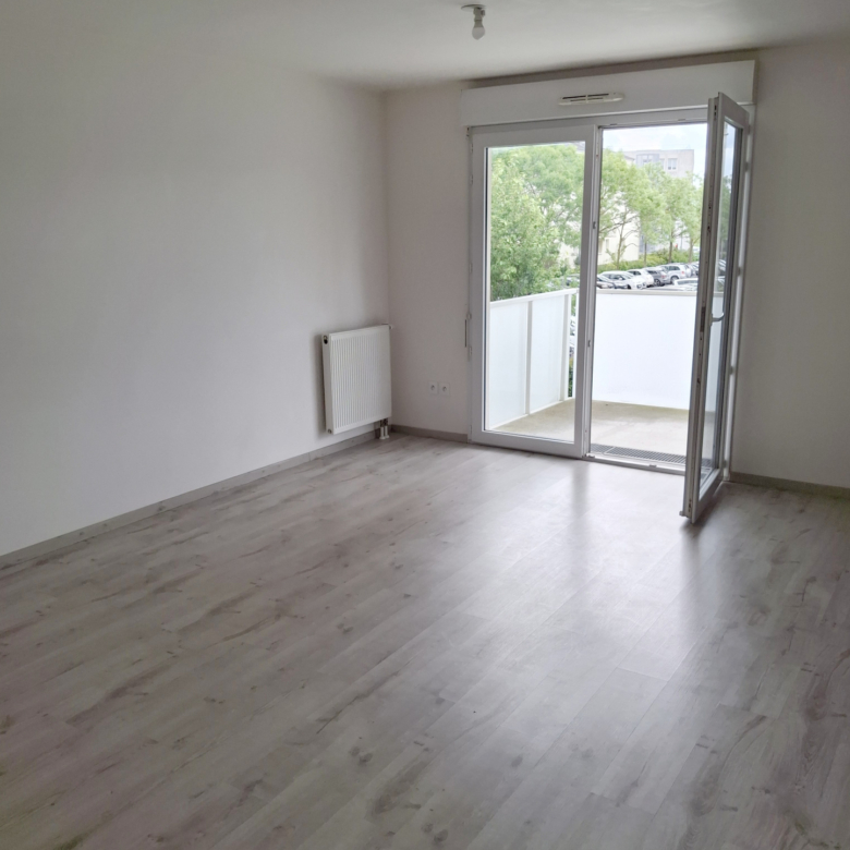 CAEN NORD APPARTEMENT T3 avec balcon ascenseur parking privé