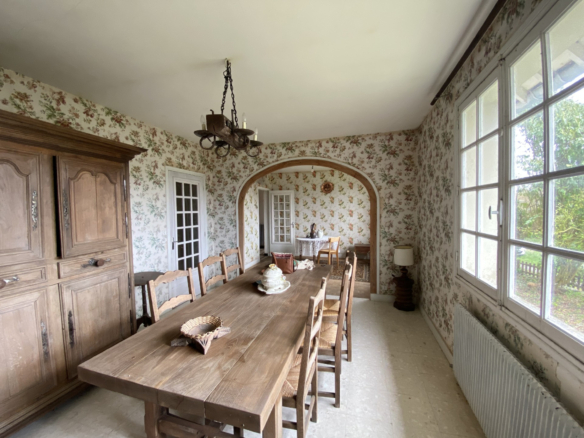 LONGUES SUR MER  – RARE  EXCLUSIVITE  MAISON A RENOVER