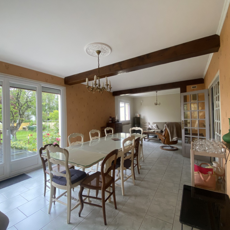 CAEN   MAISON T4 DE 107 m2 SUR TERRAIN DE 655 m2