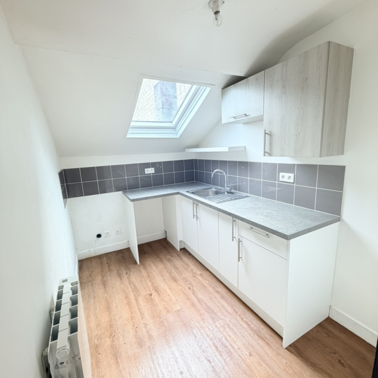 CAEN APPARTEMENT  2PP charme de l’ancien Centre ville 57m2