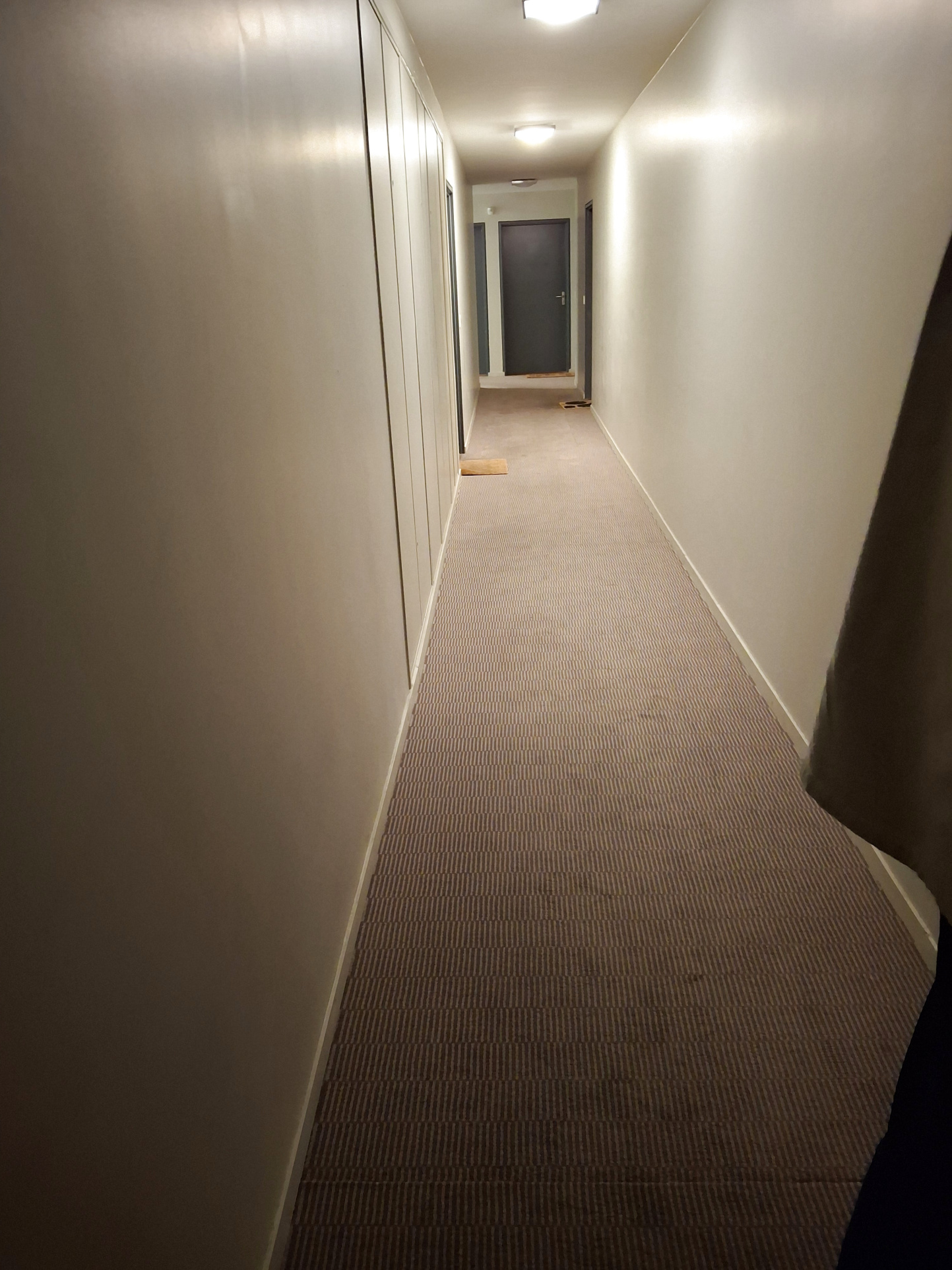 CAEN NORD APPARTEMENT T3 avec balcon ascenseur parking privé