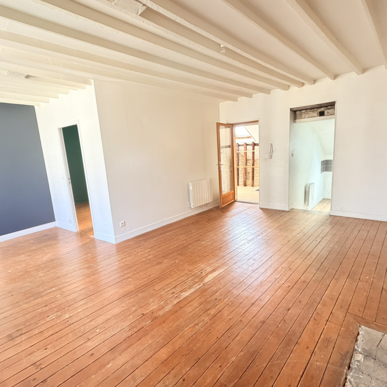 CAEN APPARTEMENT  2PP charme de l’ancien Centre ville 57m2