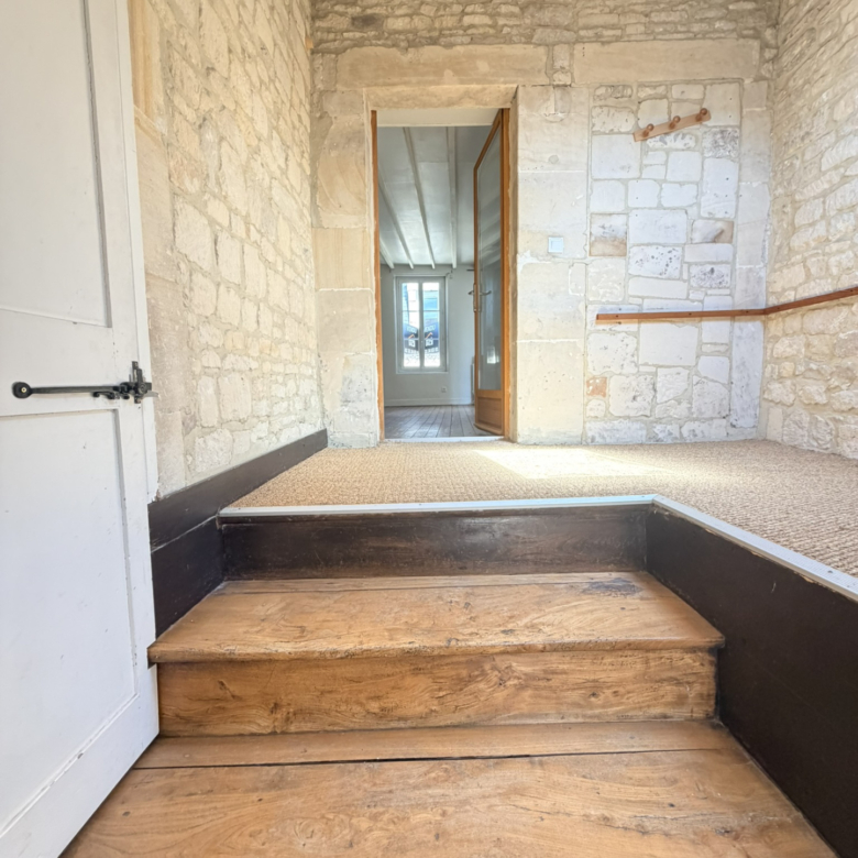 CAEN APPRTEMENT  2PP charme de l’ancien Centre ville 57m2