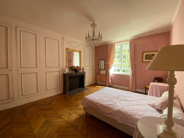 CAMBREMER – RARE MAISON DE CARACTERE XVIII avec parc de 2855 M2