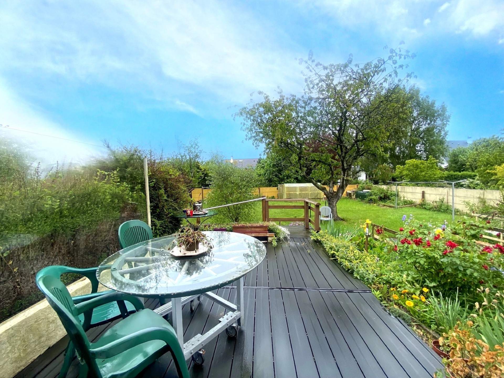 CAEN   MAISON T4 DE 107 m2 SUR TERRAIN DE 655 m2