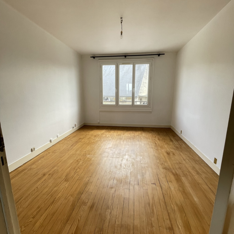 CAEN IMMEUBLE LOCATIF 10 LOTS