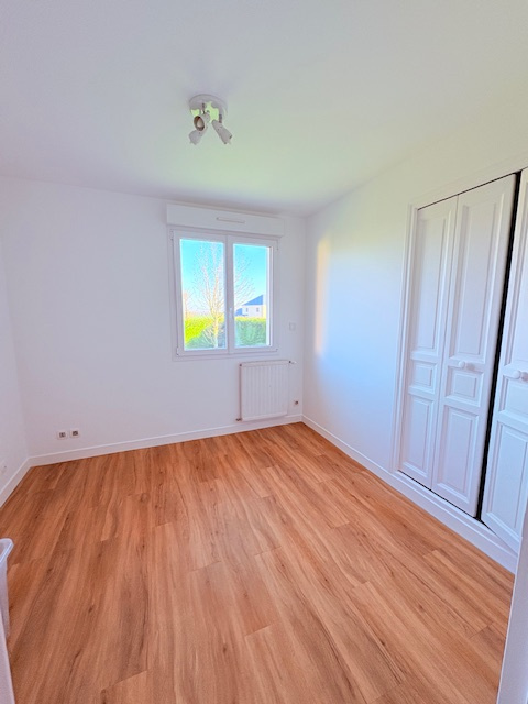 Maison familiale 9PP – 227 hab sur 1900 m2 terrain