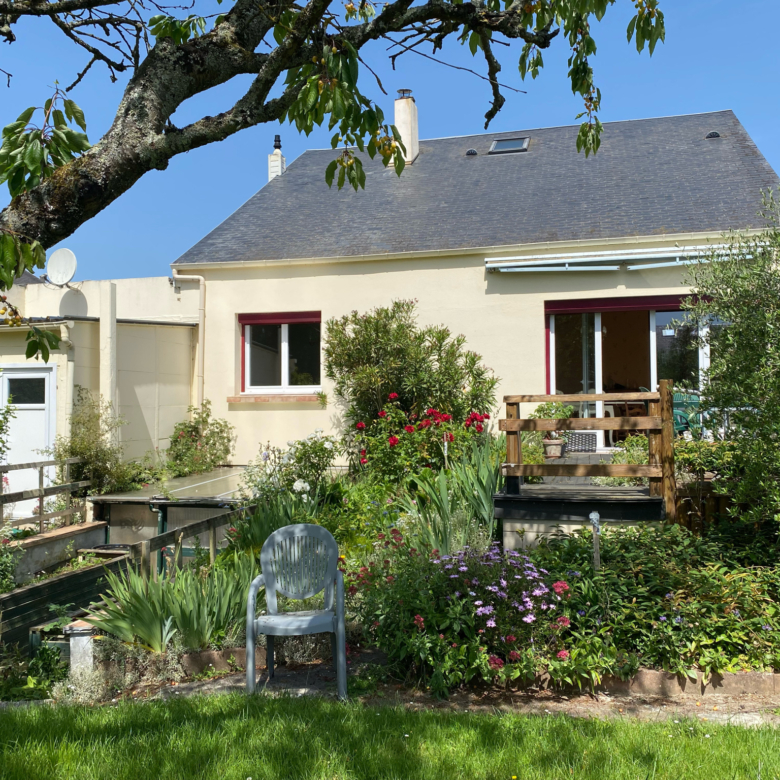 CAEN   MAISON T5 DE 107 m2 SUR TERRAIN DE 655 m2