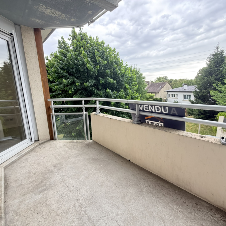 CAEN SAINT GILLES / CHR 2 PP 39 m2 BALCON PKG ASCENSEUR