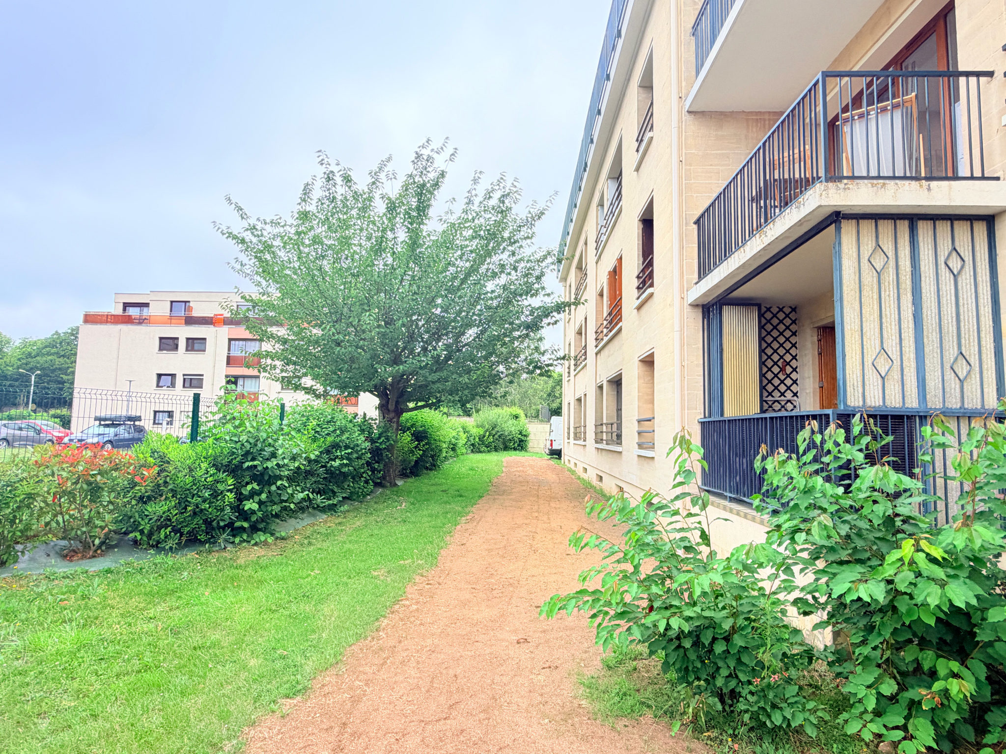 CAEN RUE DES ROSIERS T3 BALCON 61m2