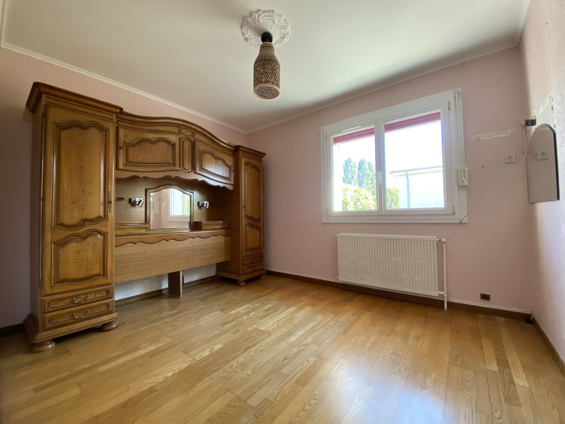 CAEN   MAISON T5 DE 107 m2 SUR TERRAIN DE 655 m2