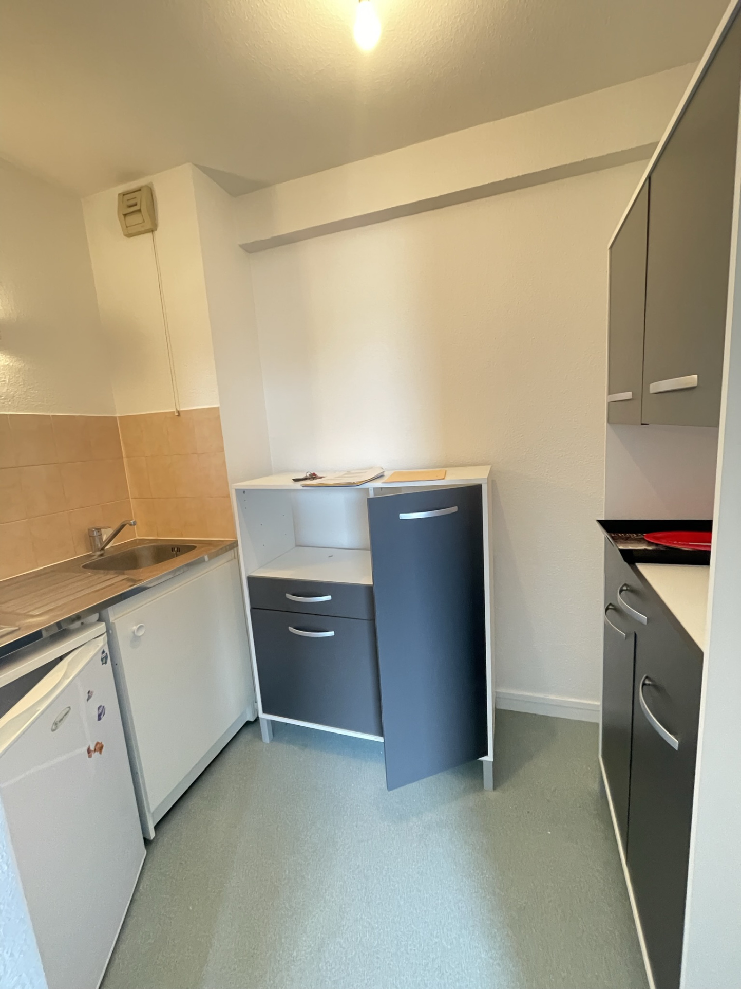 CAEN SAINT GILLES / CHR 2 PP 39 m2 BALCON PKG ASCENSEUR