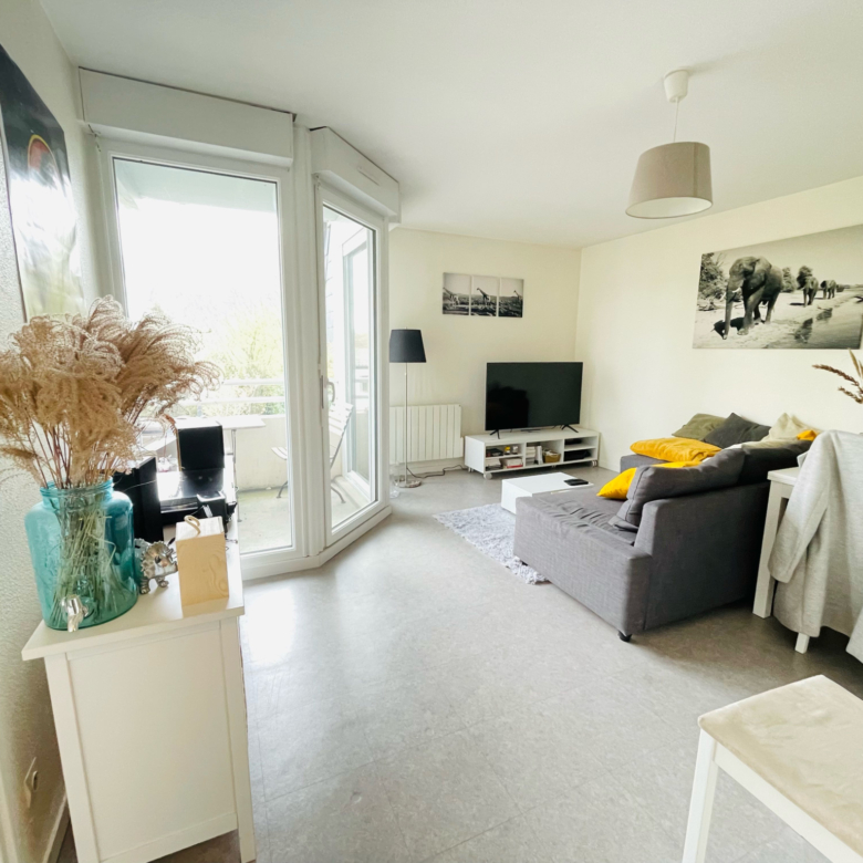 CAEN SAINT GILLES / CHR 2 PP 39 m2 BALCON PKG ASCENSEUR