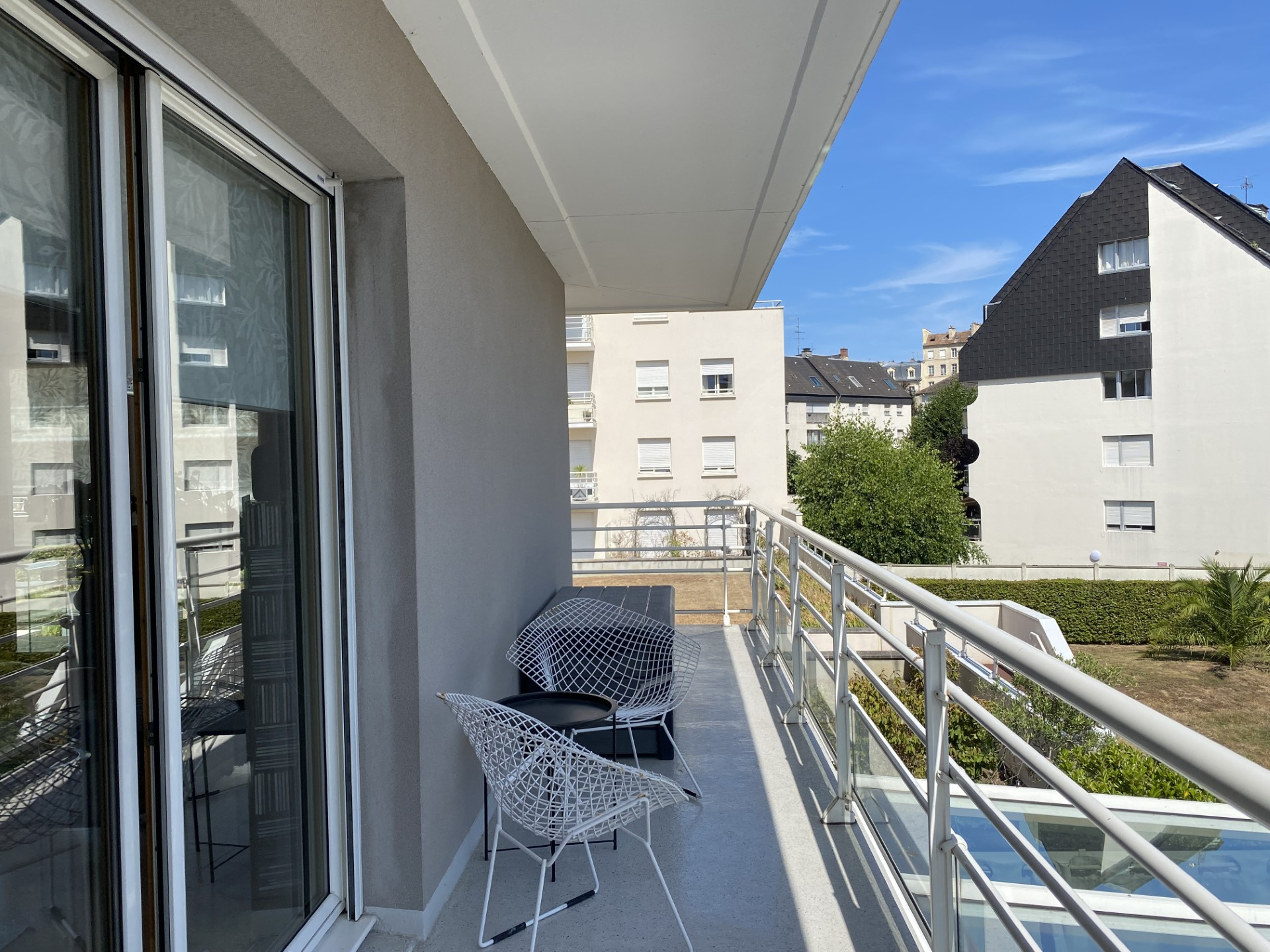 CAEN – BEL APPARTEMENT T4 – VENTE A TERME 12 ANS OCCUPEE A VIE