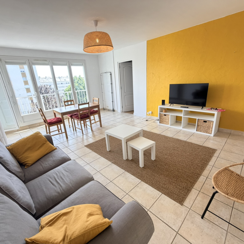 Caen 2 Chambres (9 + 11 m2) en Colocation appart 92m2 3 pers