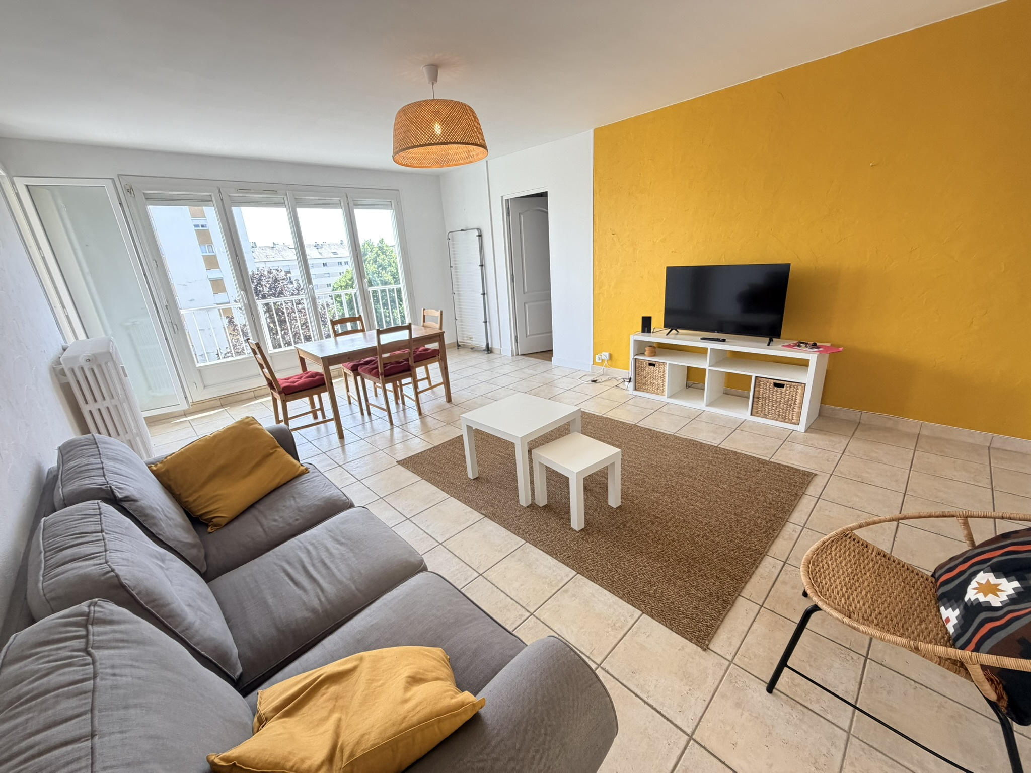 Caen 2 Chambres (9 + 11 m2) en Colocation appart 92m2 3 pers