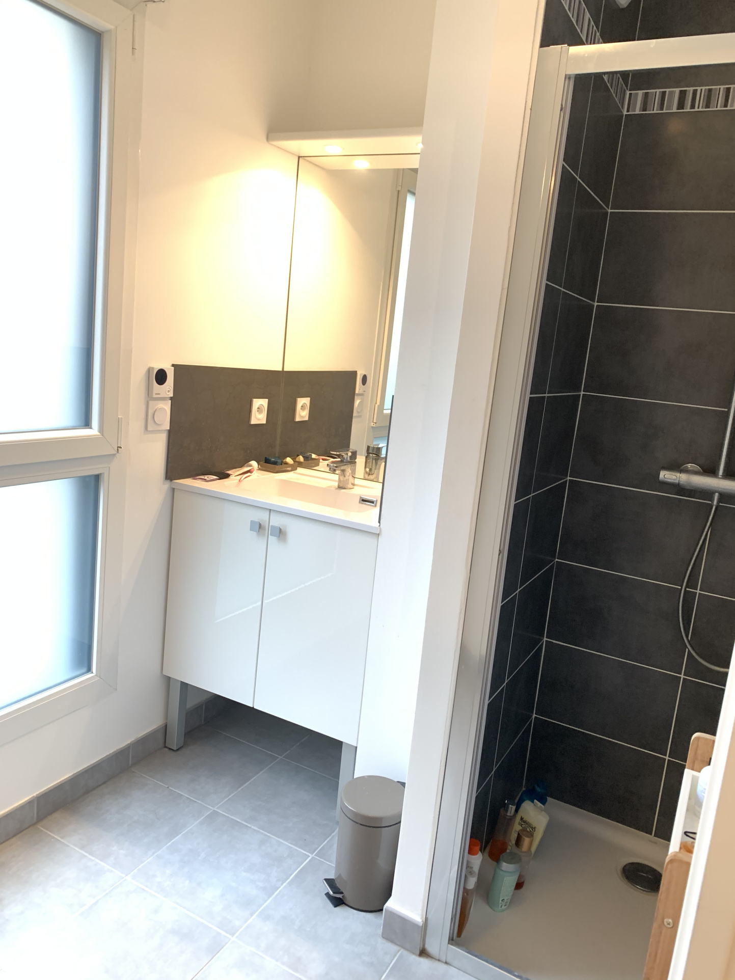 CAEN QUARTIER VAUCELLES APPARTEMENT 3 PIECES RESIDENCE RECENTE BALCONS PARKING CAVE