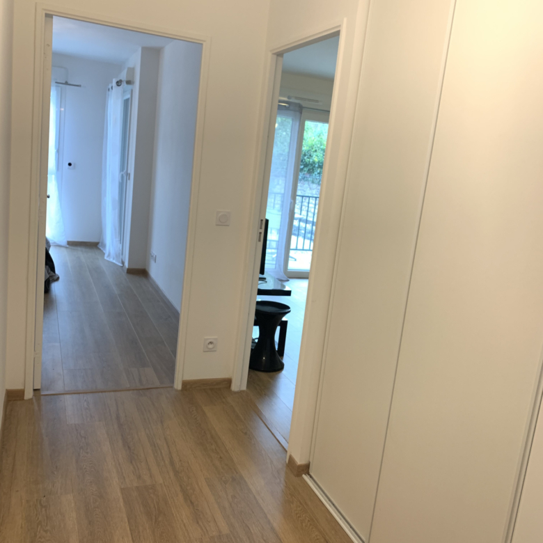 CAEN QUARTIER VAUCELLES APPARTEMENT 3 PIECES RESIDENCE RECENTE BALCONS PARKING CAVE