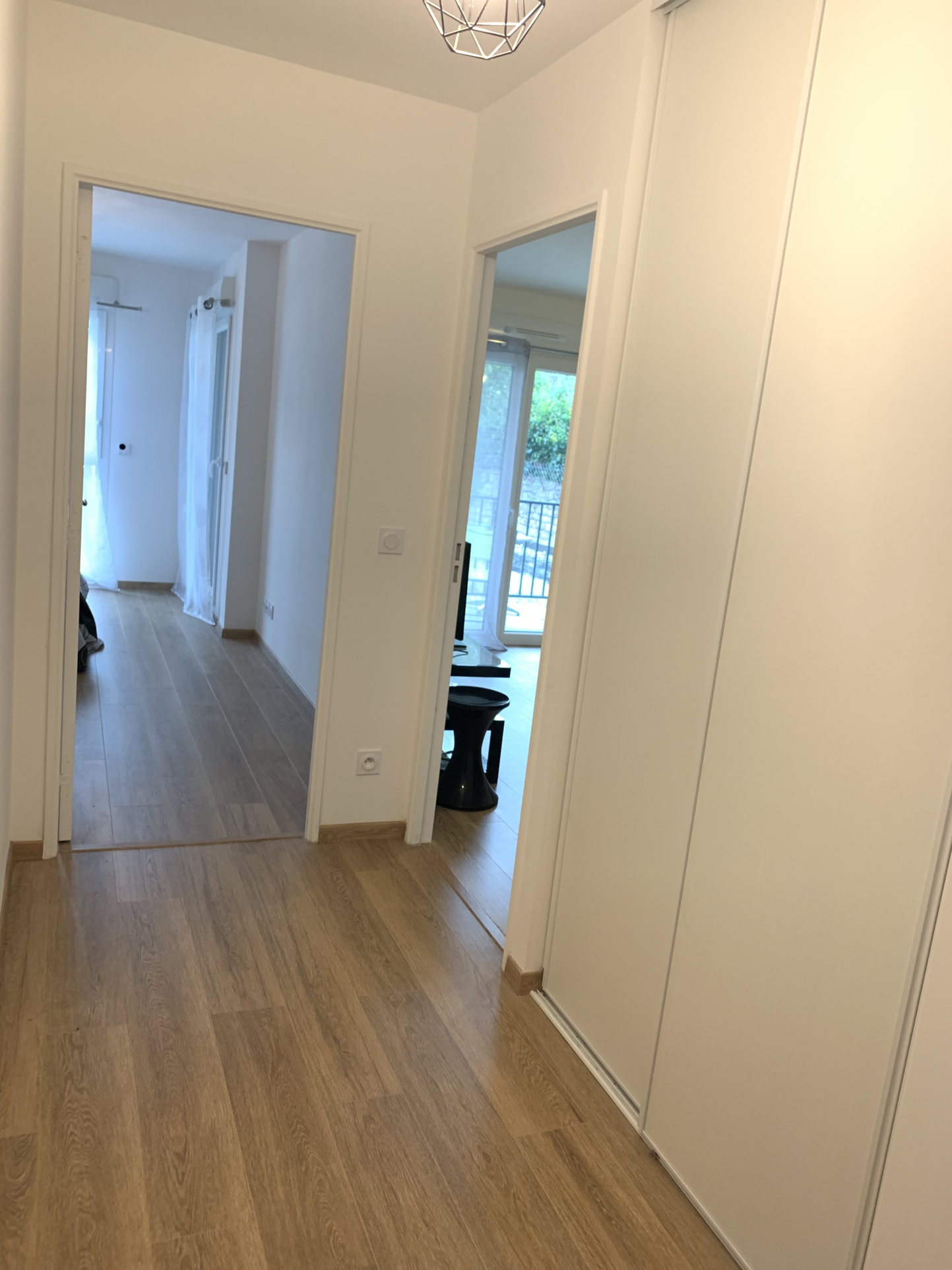 CAEN QUARTIER VAUCELLES APPARTEMENT 3 PIECES RESIDENCE RECENTE BALCONS PARKING CAVE