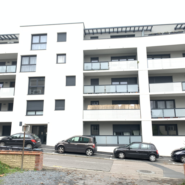 CAEN QUARTIER VAUCELLES APPARTEMENT 3 PIECES RESIDENCE RECENTE BALCONS PARKING CAVE
