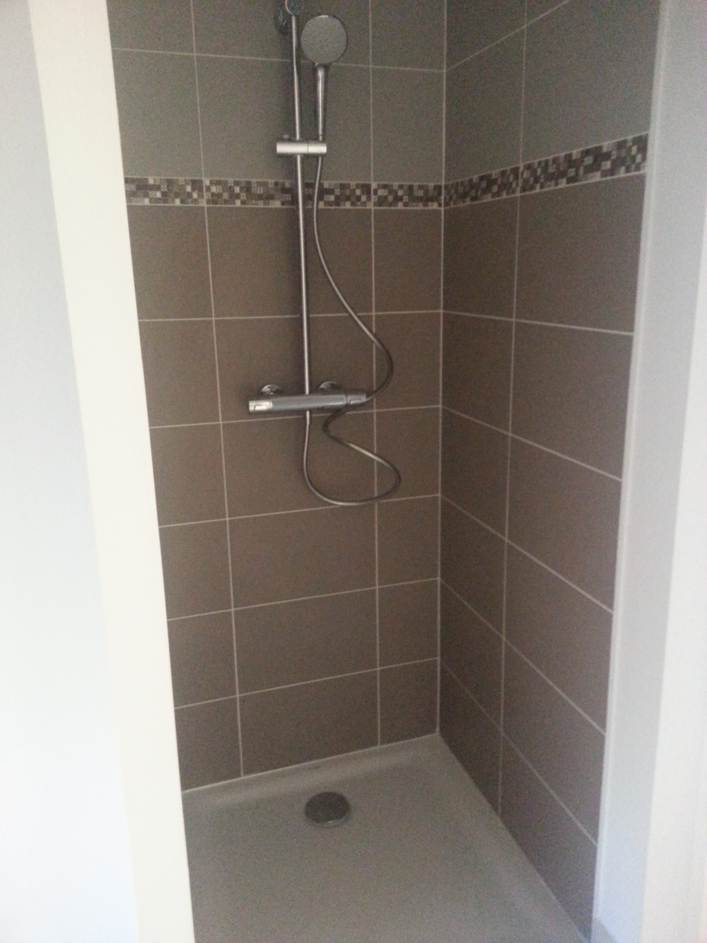 CAEN QUARTIER VAUCELLES APPARTEMENT 3 PIECES RESIDENCE RECENTE BALCONS PARKING CAVE
