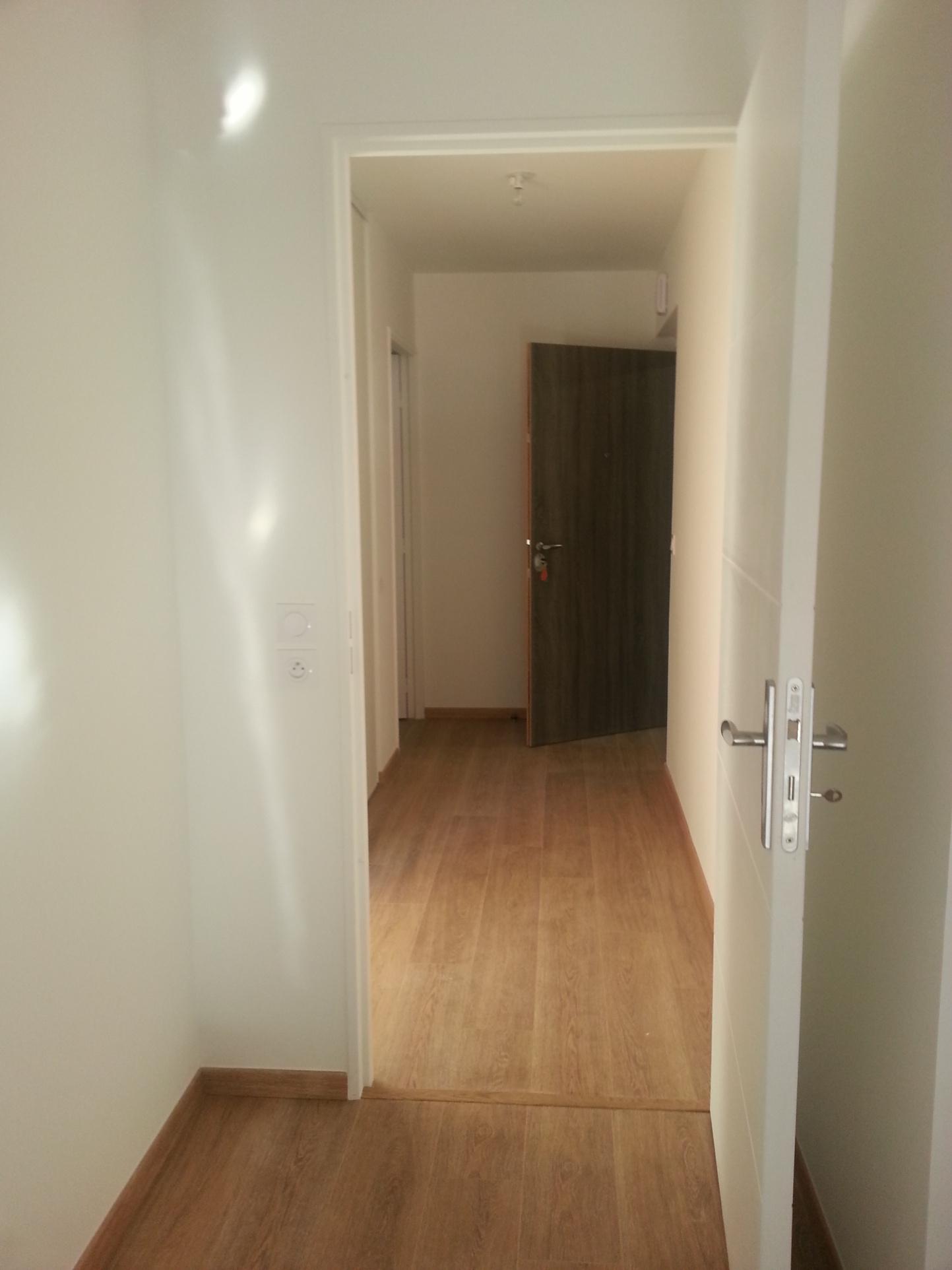 CAEN QUARTIER VAUCELLES APPARTEMENT 3 PIECES RESIDENCE RECENTE BALCONS PARKING CAVE