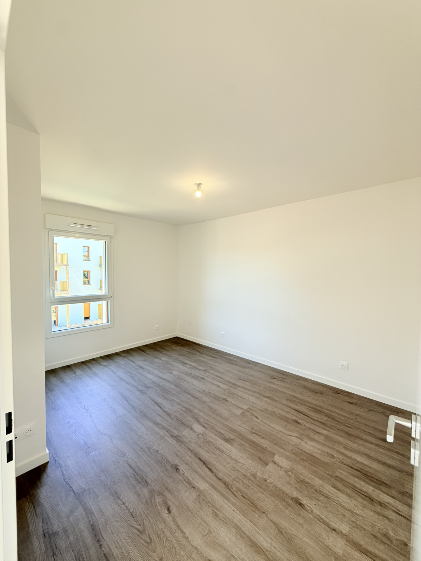 photo_9abd4ddf4d353fe8a5bba20c5853c161-792107-0.jpg Epron 5min du CHU Appartement T3 62m2 balcon parking