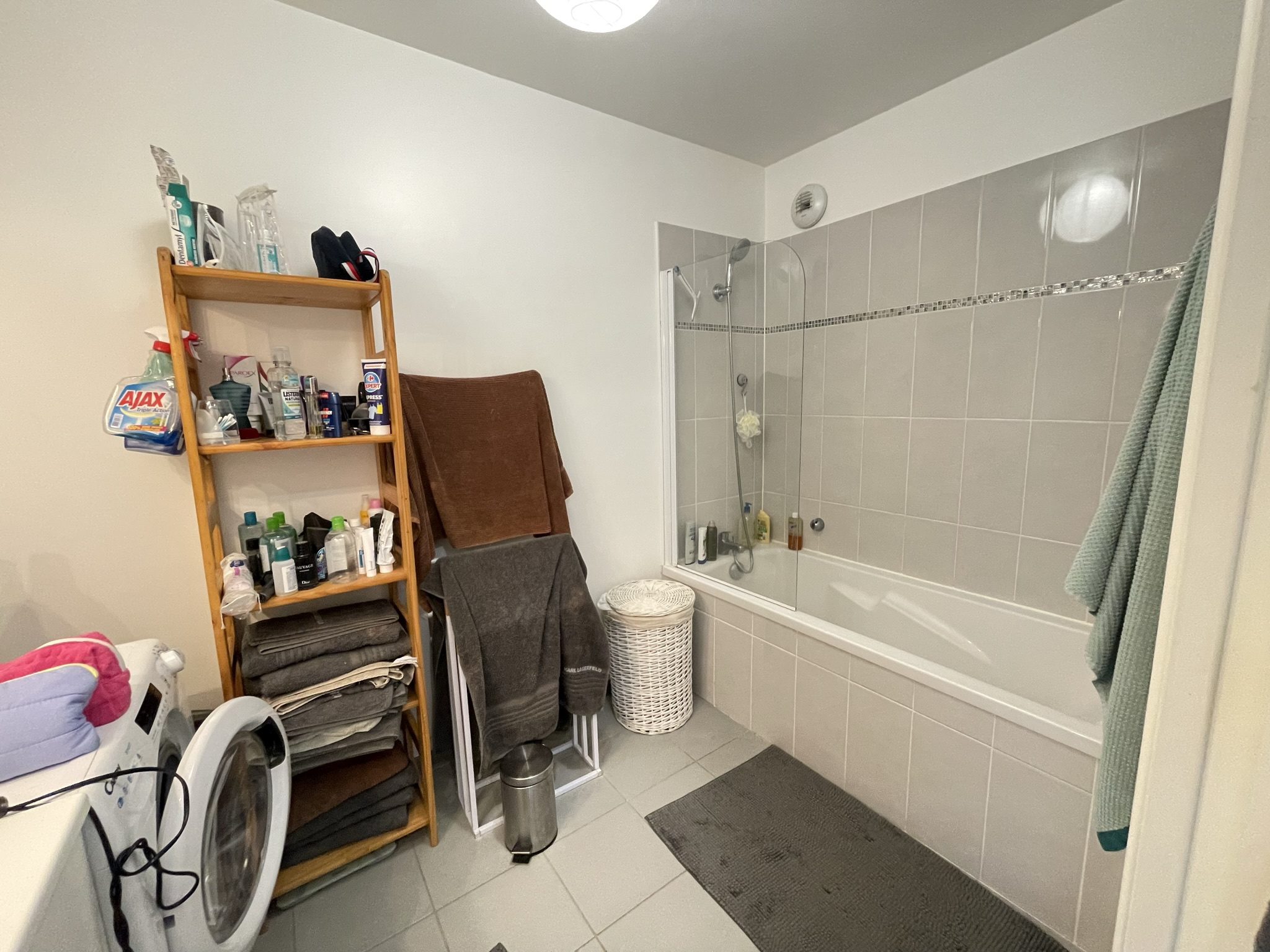CAEN  Appartement T3 61m2 + grand balcon  ASCR GARAGE BOX