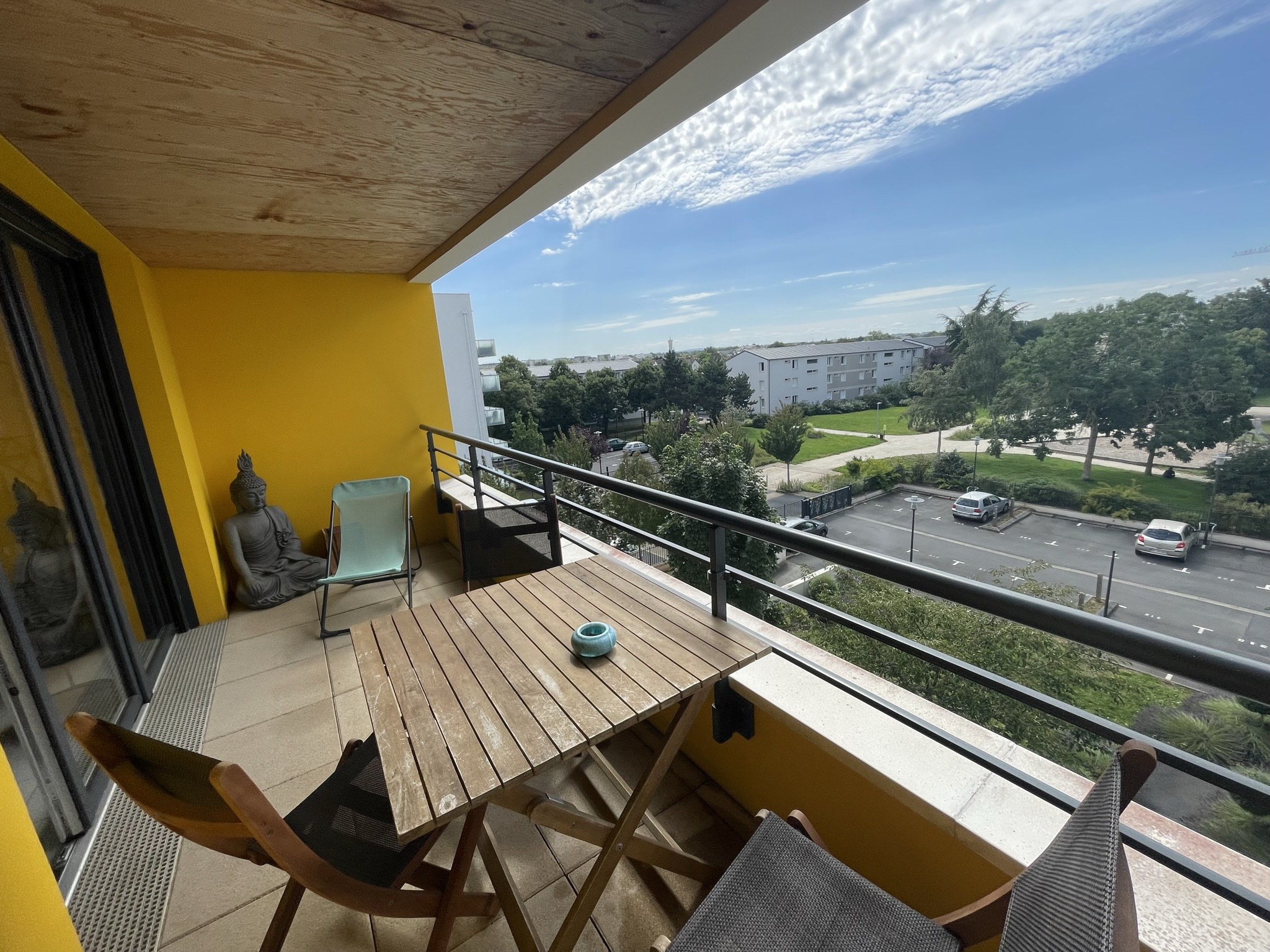 CAEN  Appartement T3 61m2 + grand balcon  ASCR GARAGE BOX