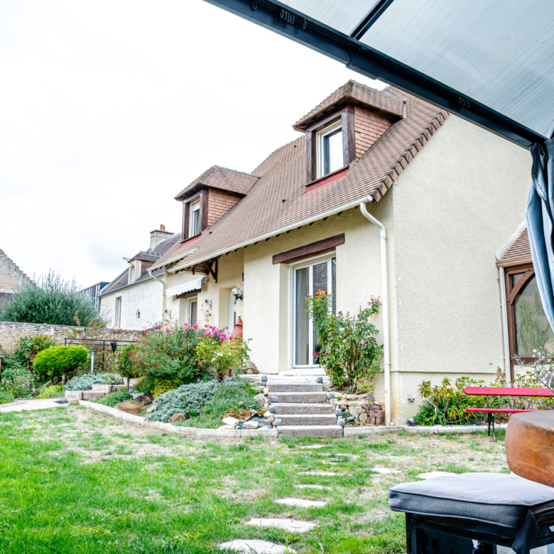BRETTEVILLE SUR ODON – BELLE MAISON EN VIAGER OCCUPE