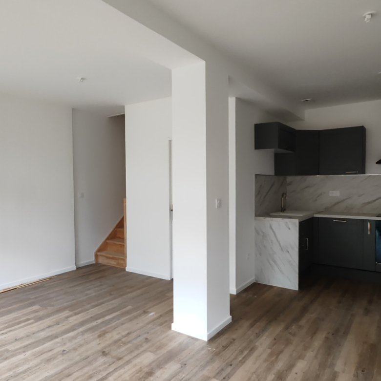 CAEN NORD MAISON EN PIERRES RENOVEE T5
