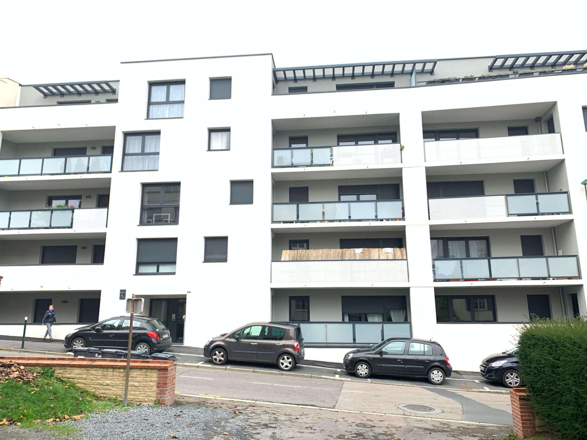 CAEN F3 BALCON PARKING