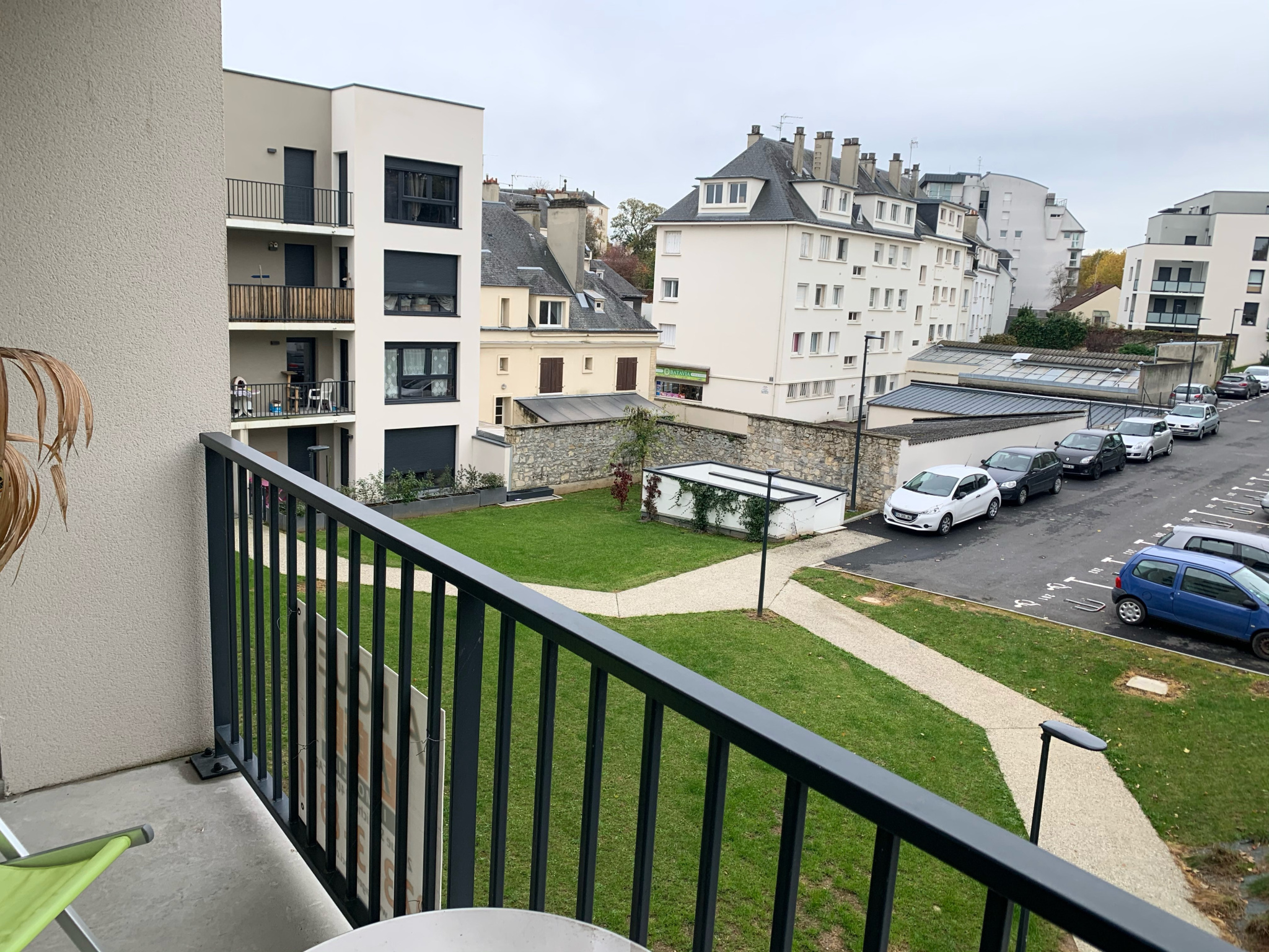 CAEN F3 BALCON PARKING