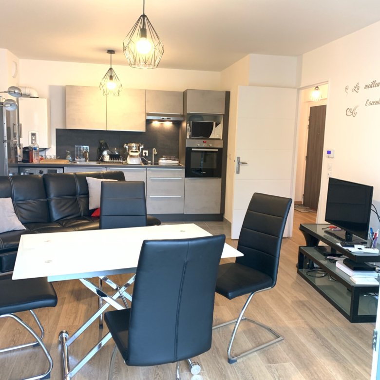 CAEN F3 BALCON PARKING