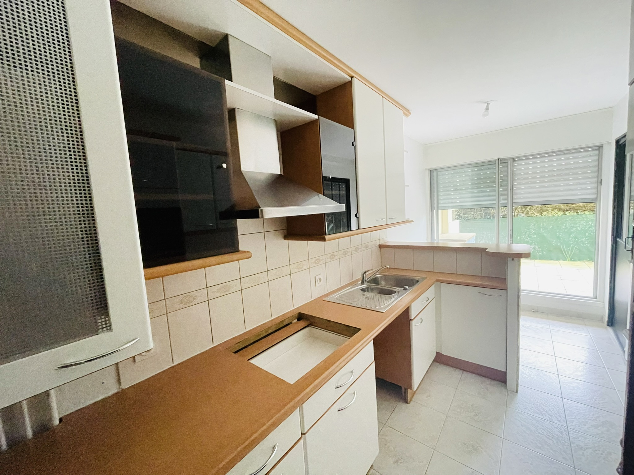photo_edc93b9bc1c98d0e899f3ef0e8c8eb04-796776-0.jpg CAEN VERTE VALLEE APPARTEMENT 82m2 T4 TERRASSE PARKING