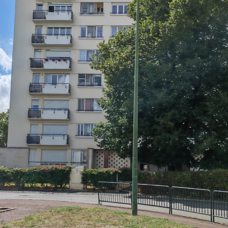 CAEN APPARTEMENT T2