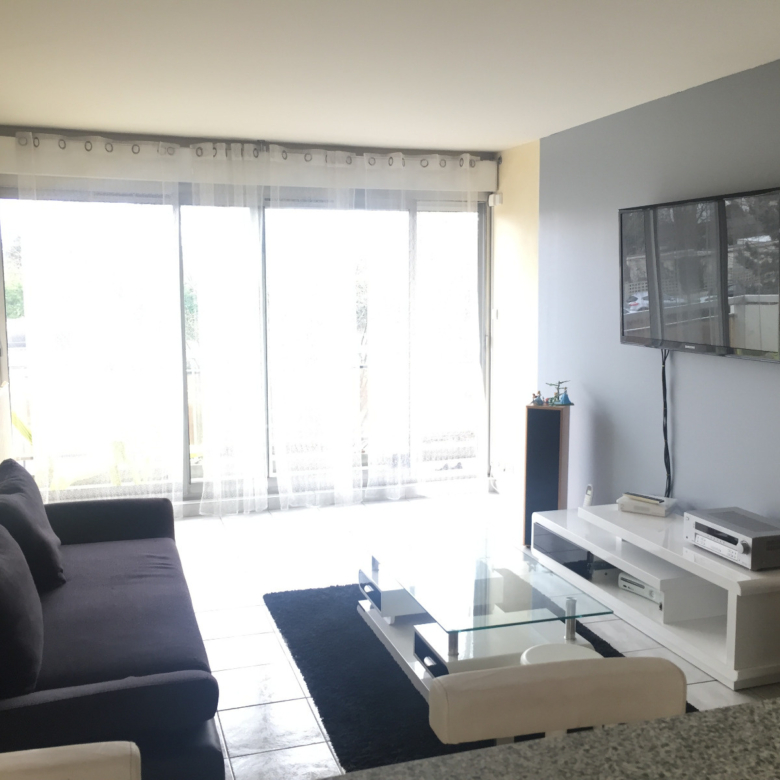 CAEN HASTING APPARTEMENT T3 BALCON ASCR