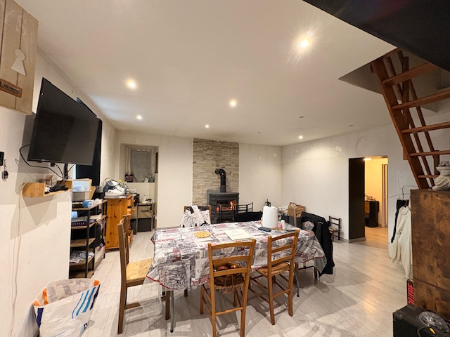 Maison en pierres – 5 pièces – Le Tronquay