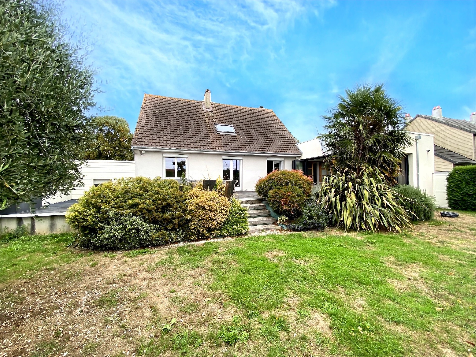 EXCLUSIVITE ACI – CAEN – MAISON T11 DE 244 m2