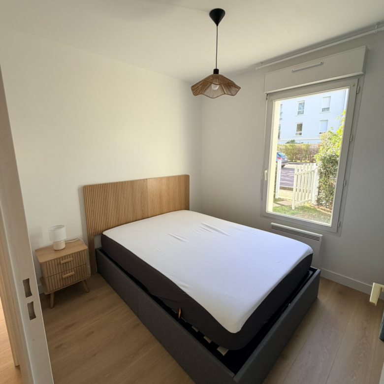 CAEN HAIE VIGNE T2 Meublé 34 m2 + jardin + parking